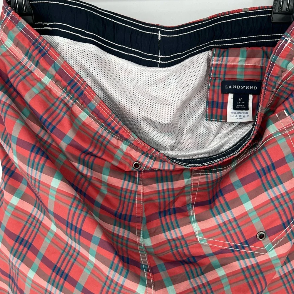 LAND’S END SWIM TRUNKS NWOT RED BLUE GREEN‎ PLAID, MESH LINER, DRAWSTRING WAIST